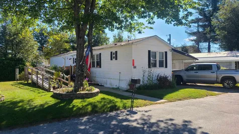 13 Edgewood Park Drive Newport NH 03773