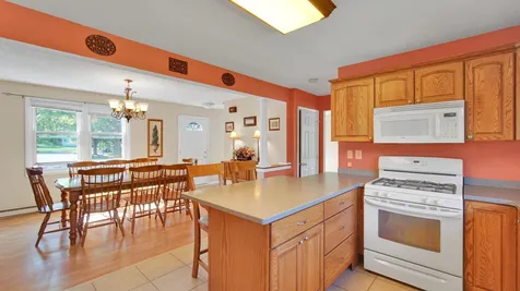 118 James Avenue Burlington VT 05408