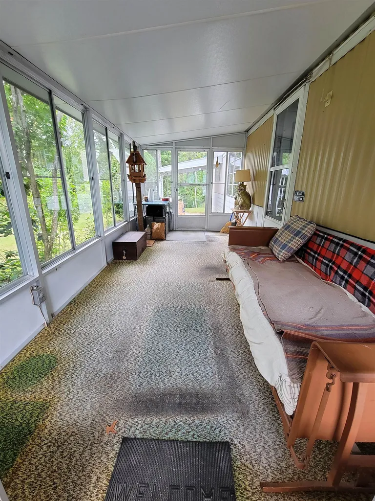 15 Clovercrest Drive Nashua NH 03062
