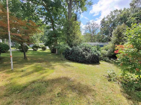 15 Clovercrest Drive Nashua NH 03062