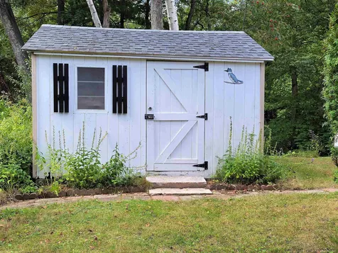 15 Clovercrest Drive Nashua NH 03062