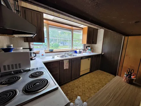 15 Clovercrest Drive Nashua NH 03062