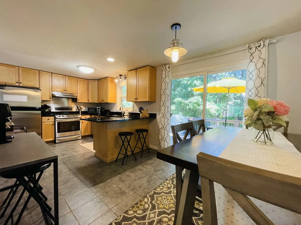 54 Nottingham Circle Lebanon NH 03766