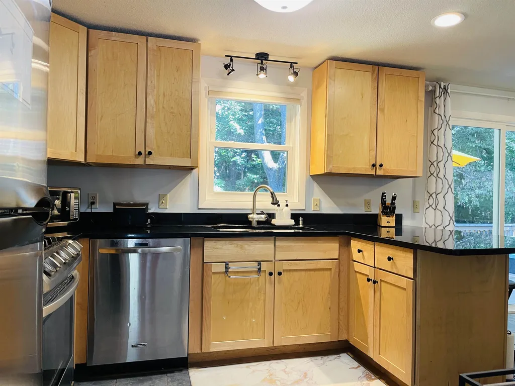 54 Nottingham Circle Lebanon NH 03766