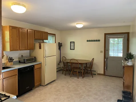 224 Sherwood Circle Brattleboro VT 05301