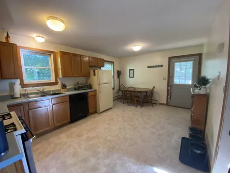 224 Sherwood Circle Brattleboro VT 05301