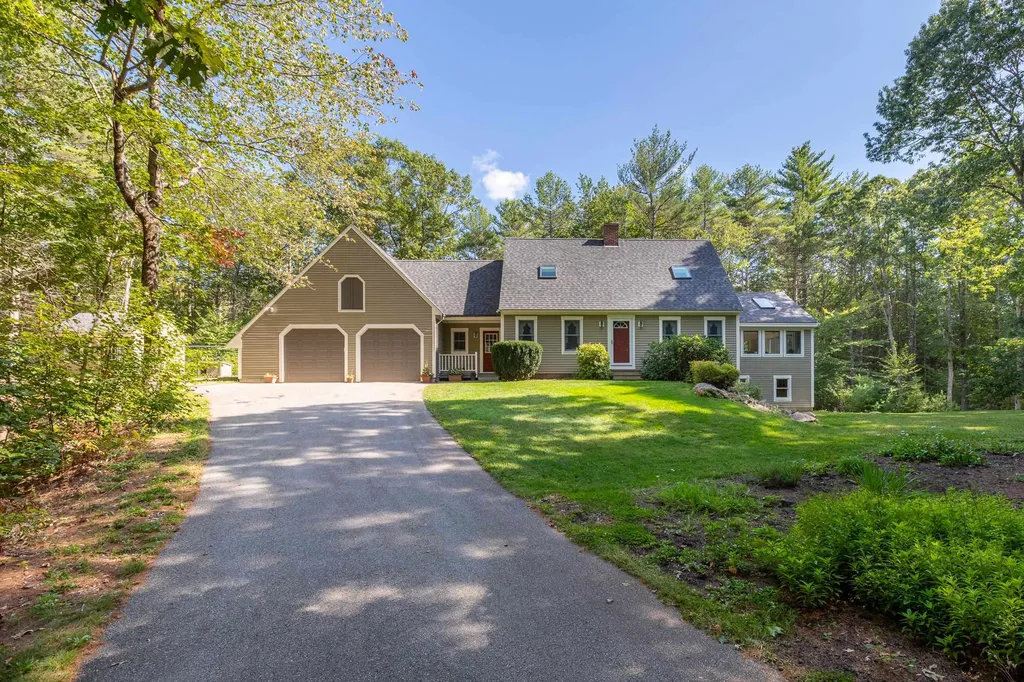 16 Roe Fields Drive South Berwick ME 03908