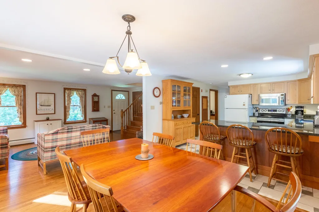 16 Roe Fields Drive South Berwick ME 03908