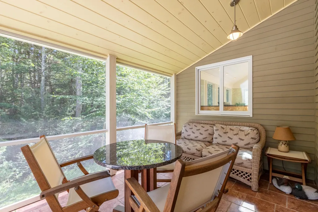 16 Roe Fields Drive South Berwick ME 03908