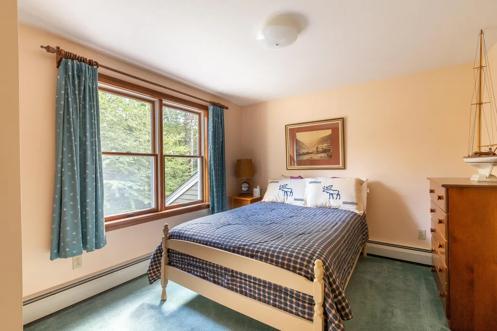 16 Roe Fields Drive South Berwick ME 03908