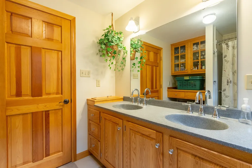 16 Roe Fields Drive South Berwick ME 03908