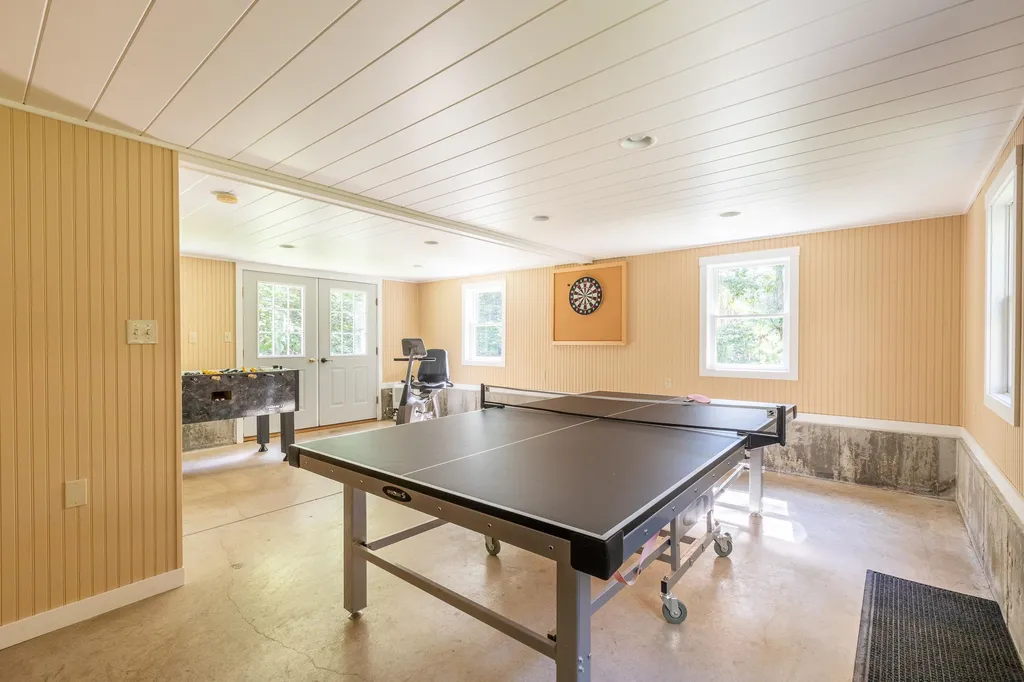 16 Roe Fields Drive South Berwick ME 03908