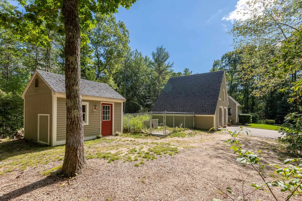 16 Roe Fields Drive South Berwick ME 03908