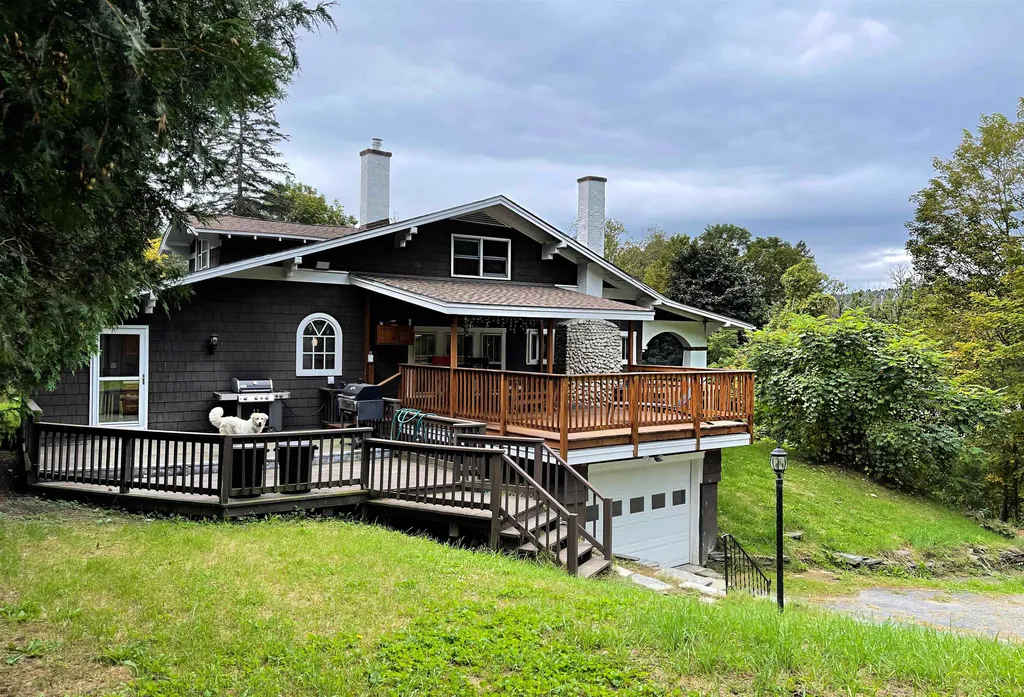 167 Costa Avenue St. Johnsbury VT 05819