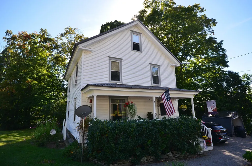 43 Walker Street Laconia NH 03246