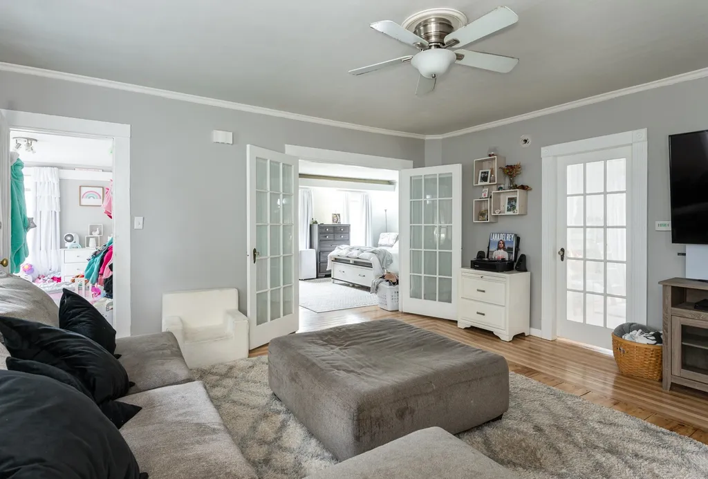 82 Elm Street Nashua NH 03060