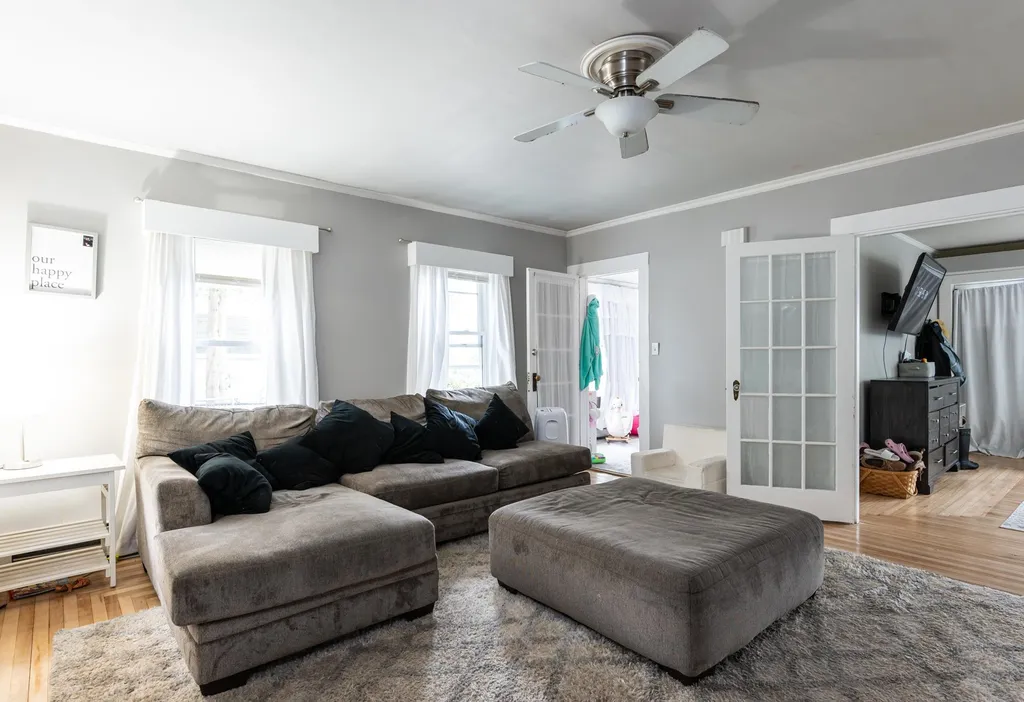 82 Elm Street Nashua NH 03060