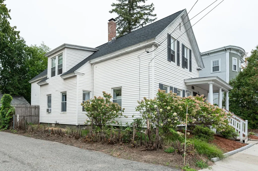 82 Elm Street Nashua NH 03060
