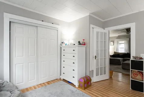 82 Elm Street Nashua NH 03060