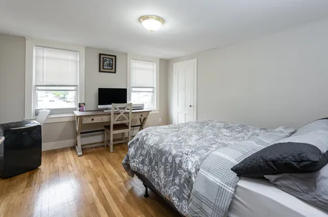 82 Elm Street Nashua NH 03060