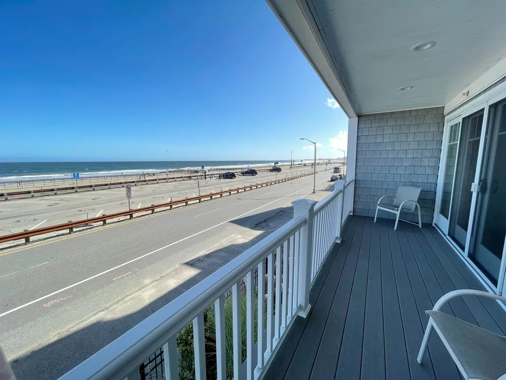 375 Ocean Boulevard Hampton NH 03842