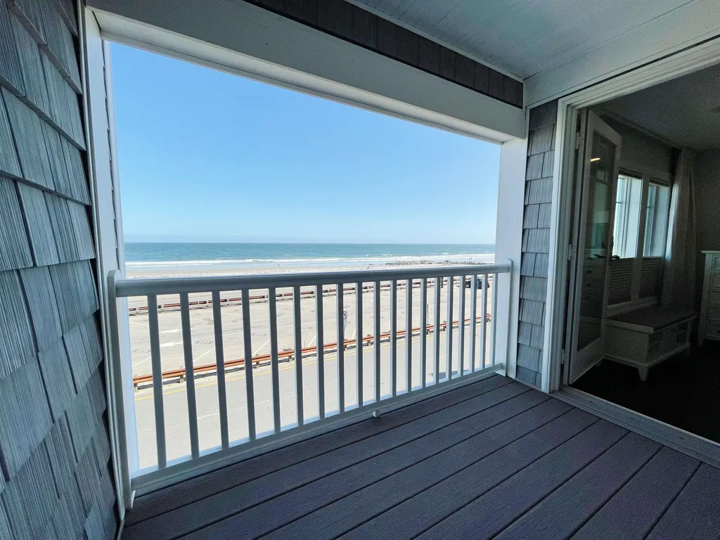 375 Ocean Boulevard Hampton NH 03842