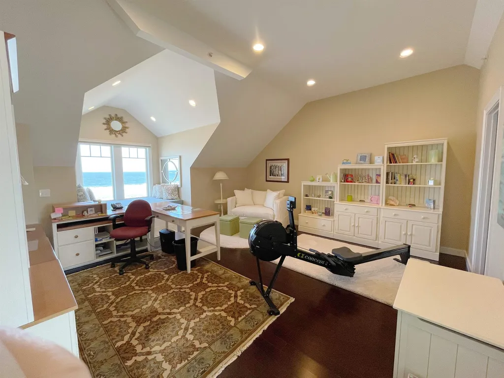 375 Ocean Boulevard Hampton NH 03842