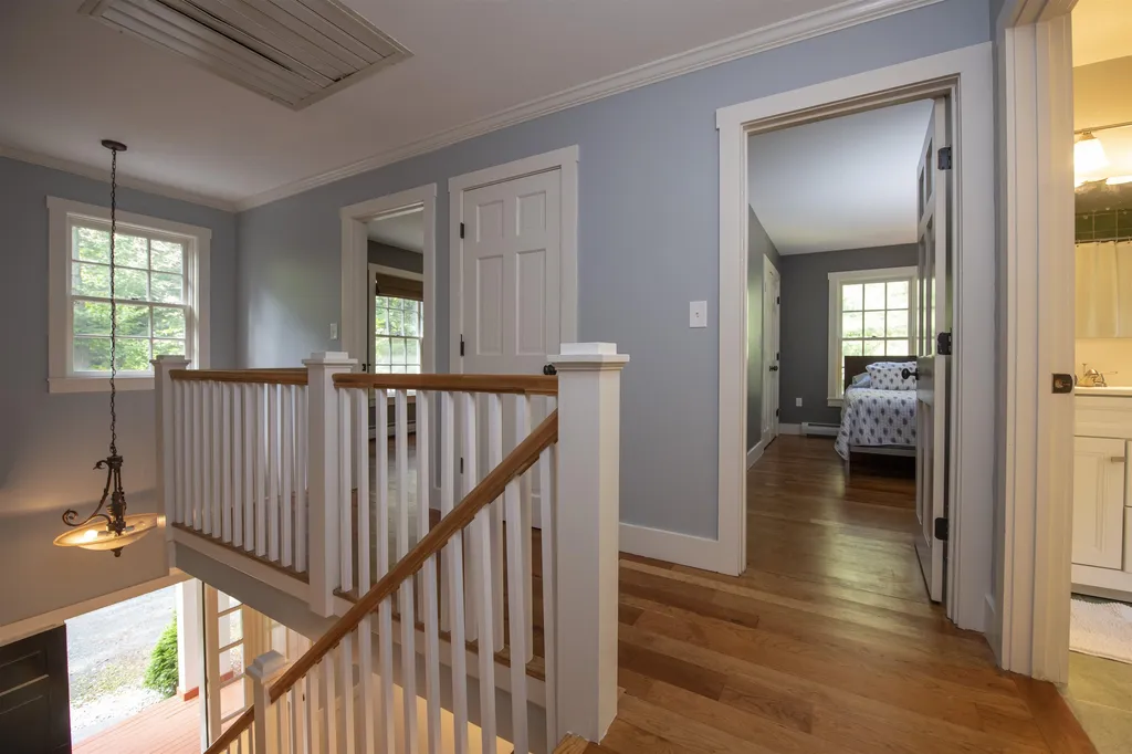 814 Noyes Lane Hartford VT 05001