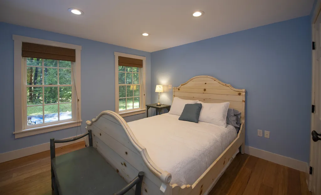 814 Noyes Lane Hartford VT 05001