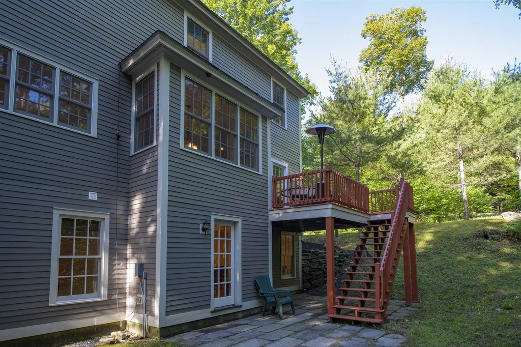 814 Noyes Lane Hartford VT 05001