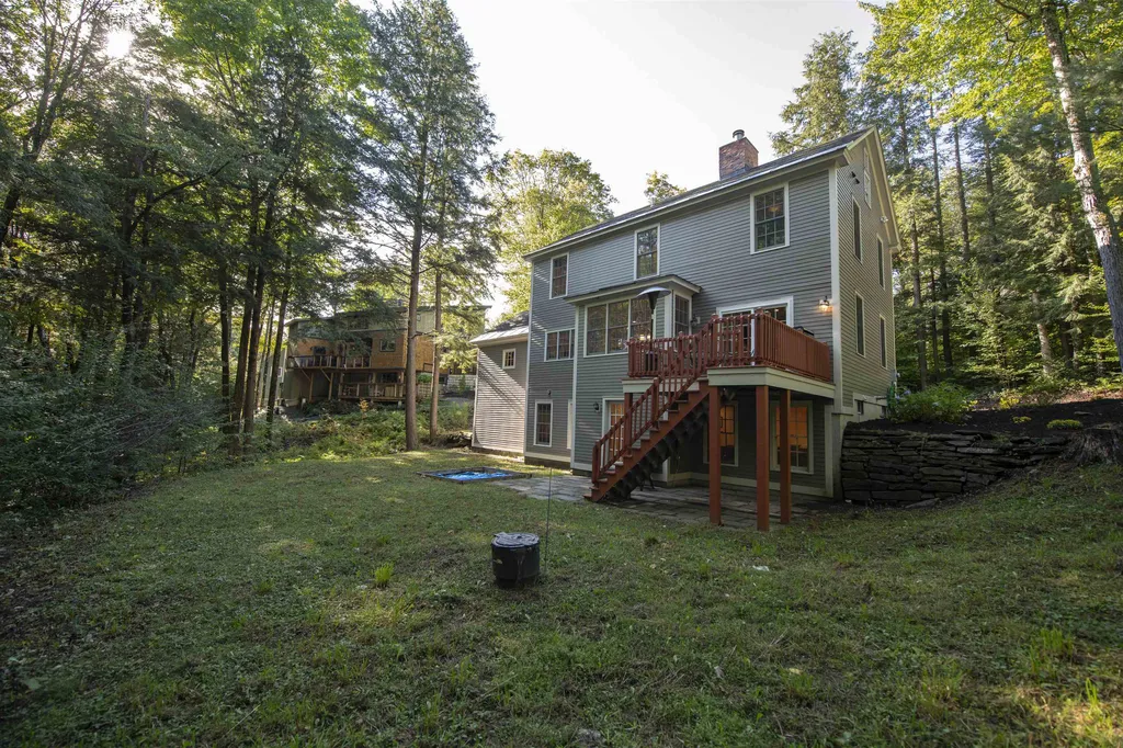 814 Noyes Lane Hartford VT 05001