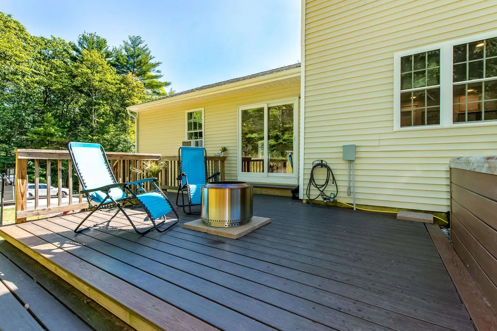 274 Mountain Avenue Northwood NH 03261