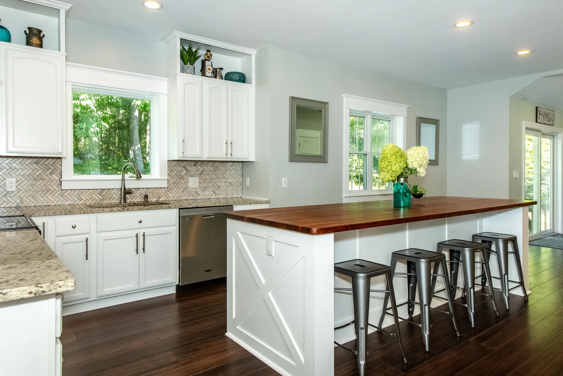 274 Mountain Avenue Northwood NH 03261