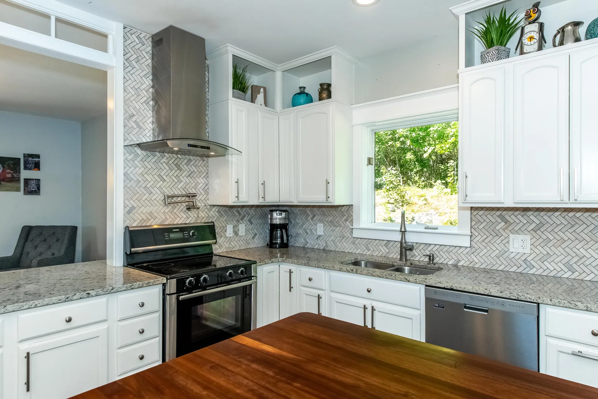 274 Mountain Avenue Northwood NH 03261