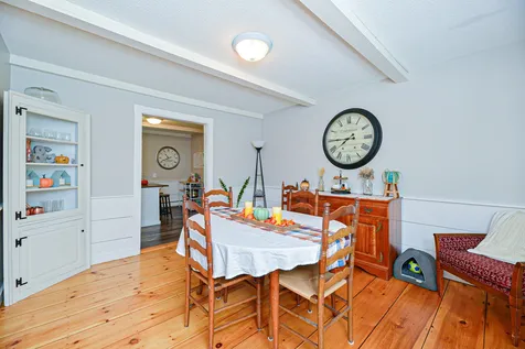 17 Prospect Avenue Epsom NH 03234