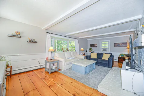 17 Prospect Avenue Epsom NH 03234