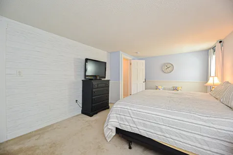 17 Prospect Avenue Epsom NH 03234