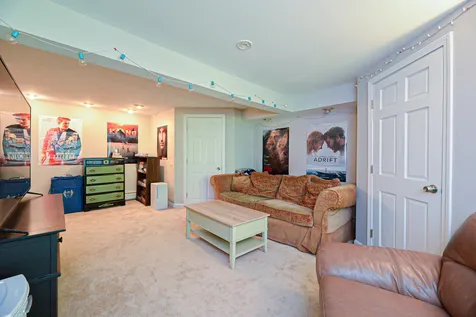 17 Prospect Avenue Epsom NH 03234
