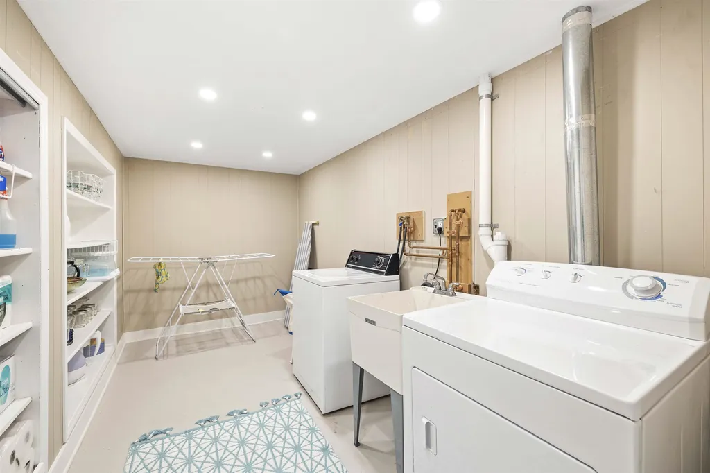 9 Butternut Lane Hanover NH 03755