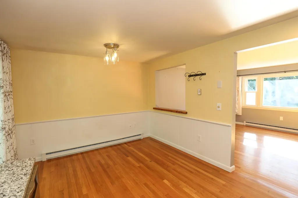 34r Derryfield Road Derry NH 03038