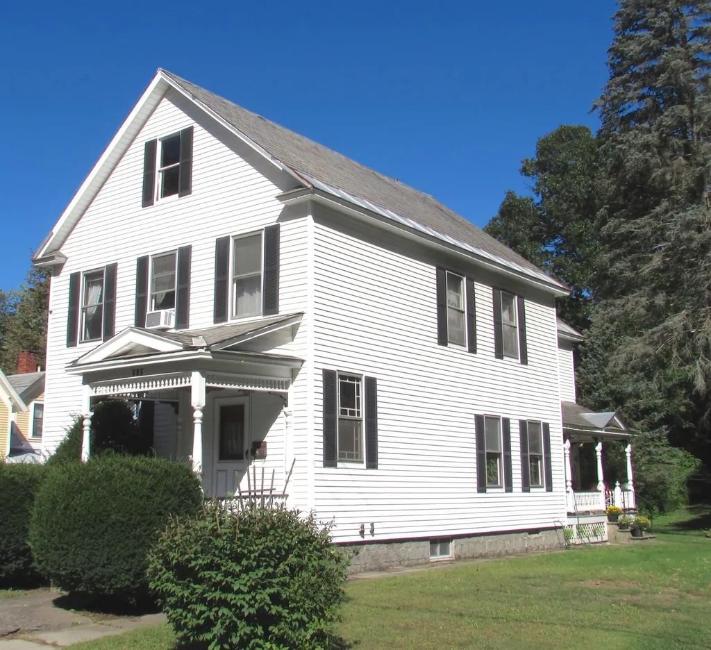 117 Pine Street Brattleboro VT 05301