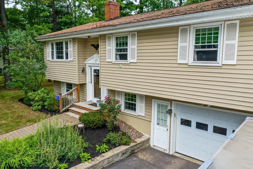 11 Pine Brook Lane Laconia NH 03246