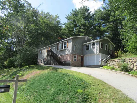 806 Bachelder Road Pembroke NH 03275