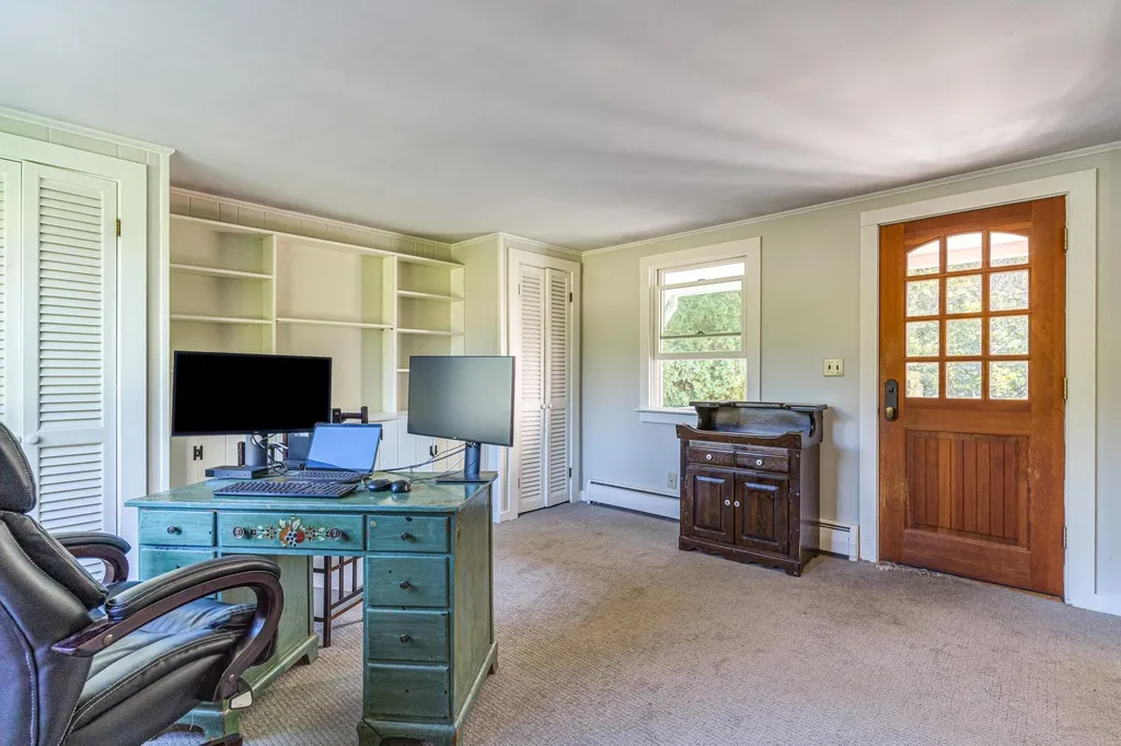 174 North Road East Kingston NH 03827