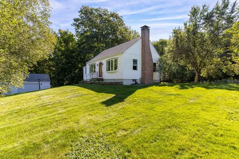 174 North Road East Kingston NH 03827