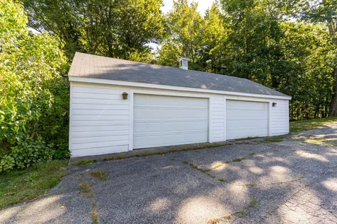 174 North Road East Kingston NH 03827
