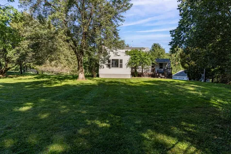 174 North Road East Kingston NH 03827