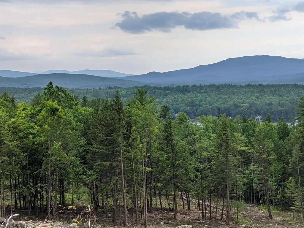 129 Rankin Road Bridgewater NH 03222