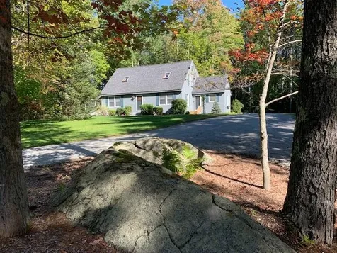 36 Meeting Hill Road Hillsborough NH 03244