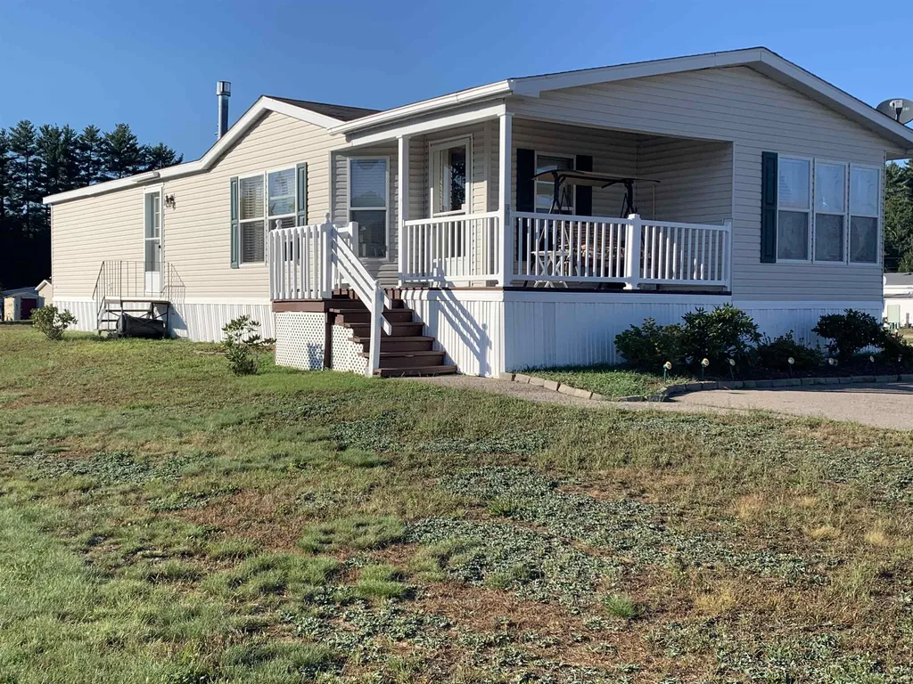 28 Spruce Drive Belmont NH 03220